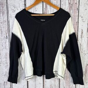 Torrid 0X Relaxed Fit Cotton Modal Slub V-Neck Shirt Black & Ivory Dolman Sleeve